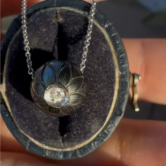 GALATEA designer solid 14k gold genuine carved Tahitian pearl/diamond necklace - Picture 13 of 16